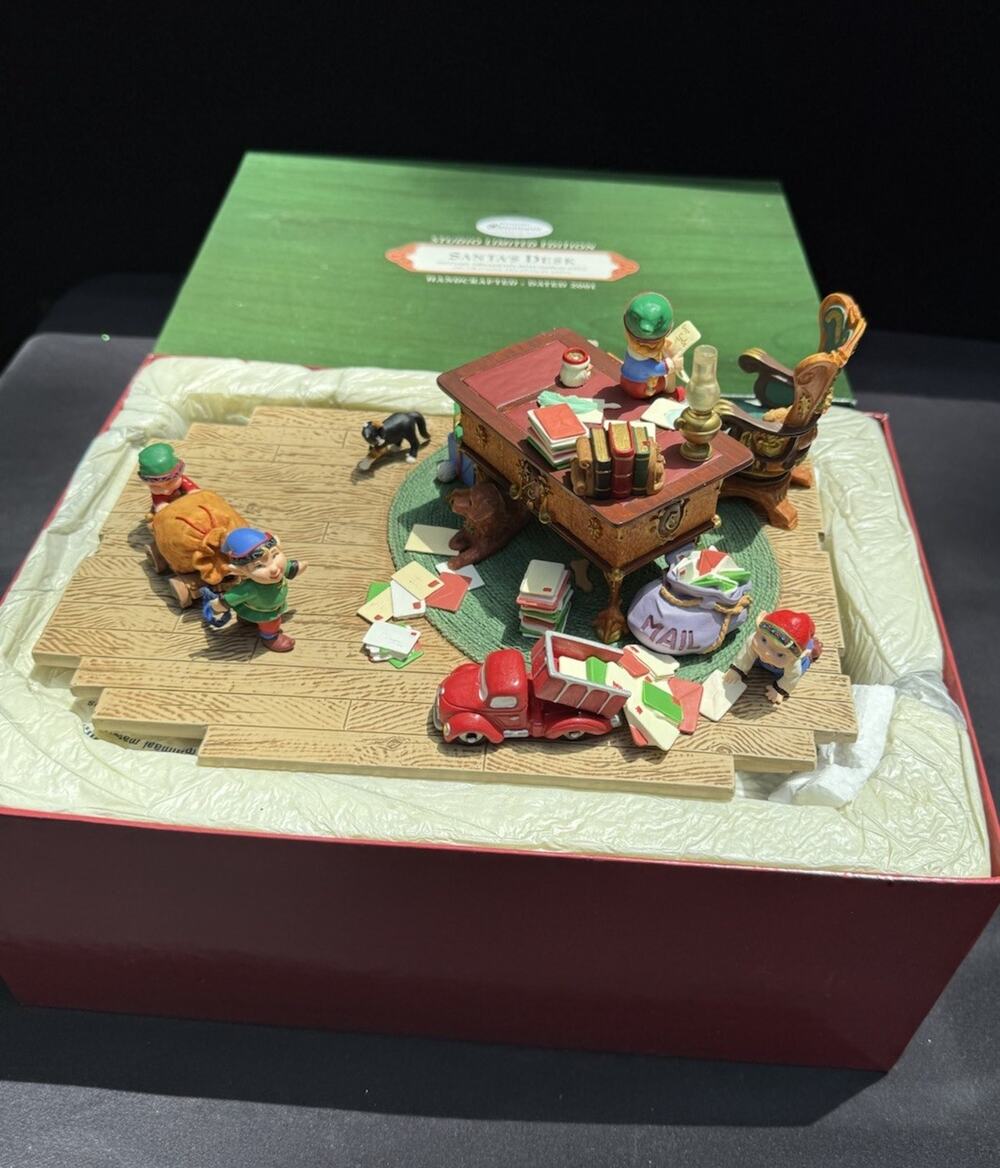 Hallmark 2001 Santa's Desk Collector Club Ornament Set Studio Limited Edition